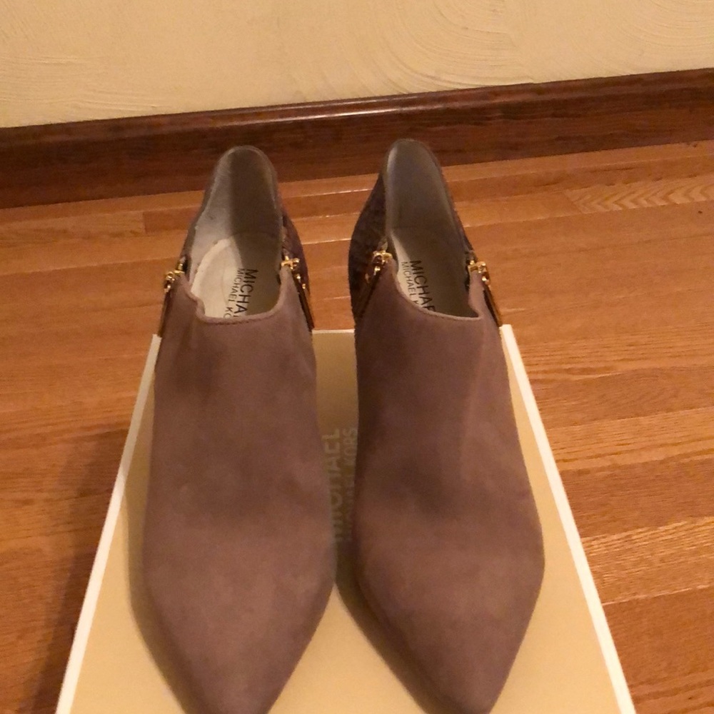Michael Kors Heeled Booties